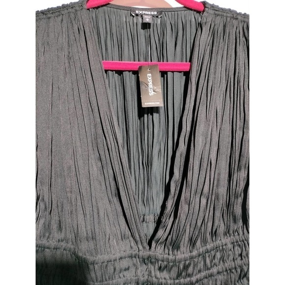 Express NWT black sleeveless maxi dress low cleavage raw hem size Medium - Picture 8 of 10